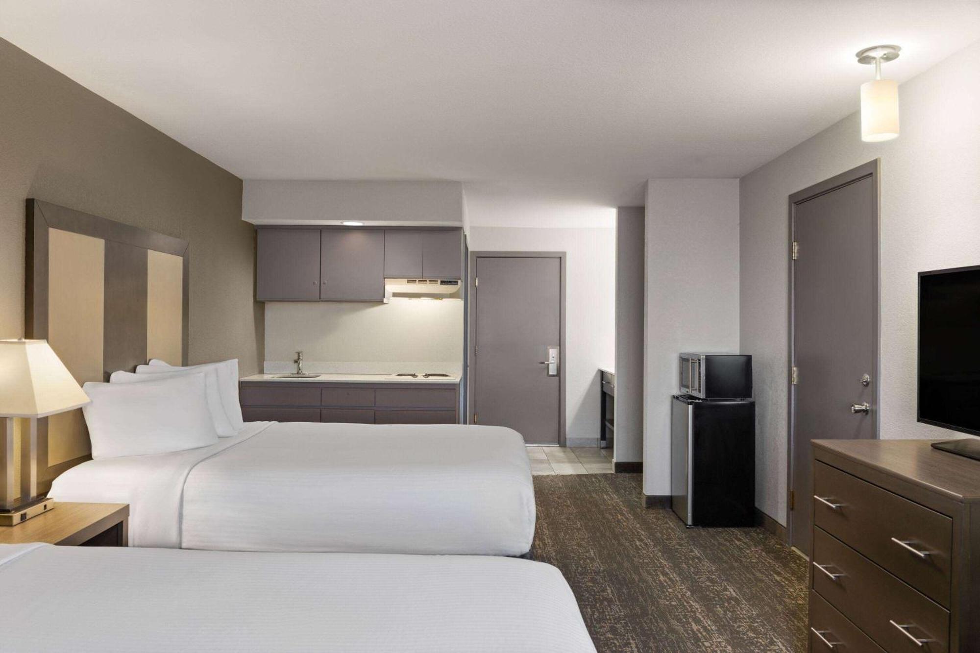 Baymont By Wyndham Moses Lake Bagian luar foto