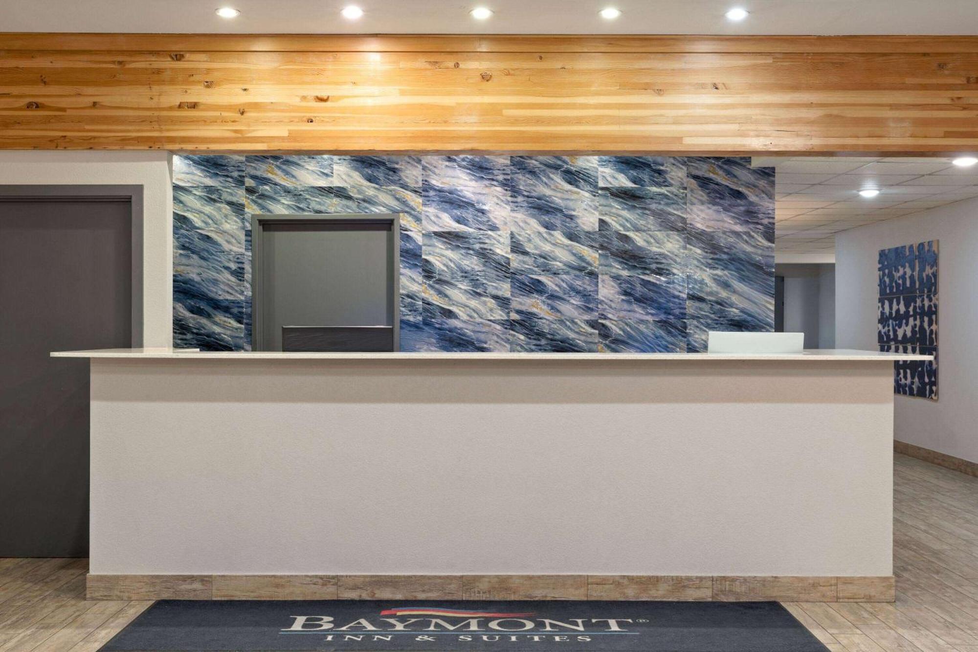 Baymont By Wyndham Moses Lake Bagian luar foto
