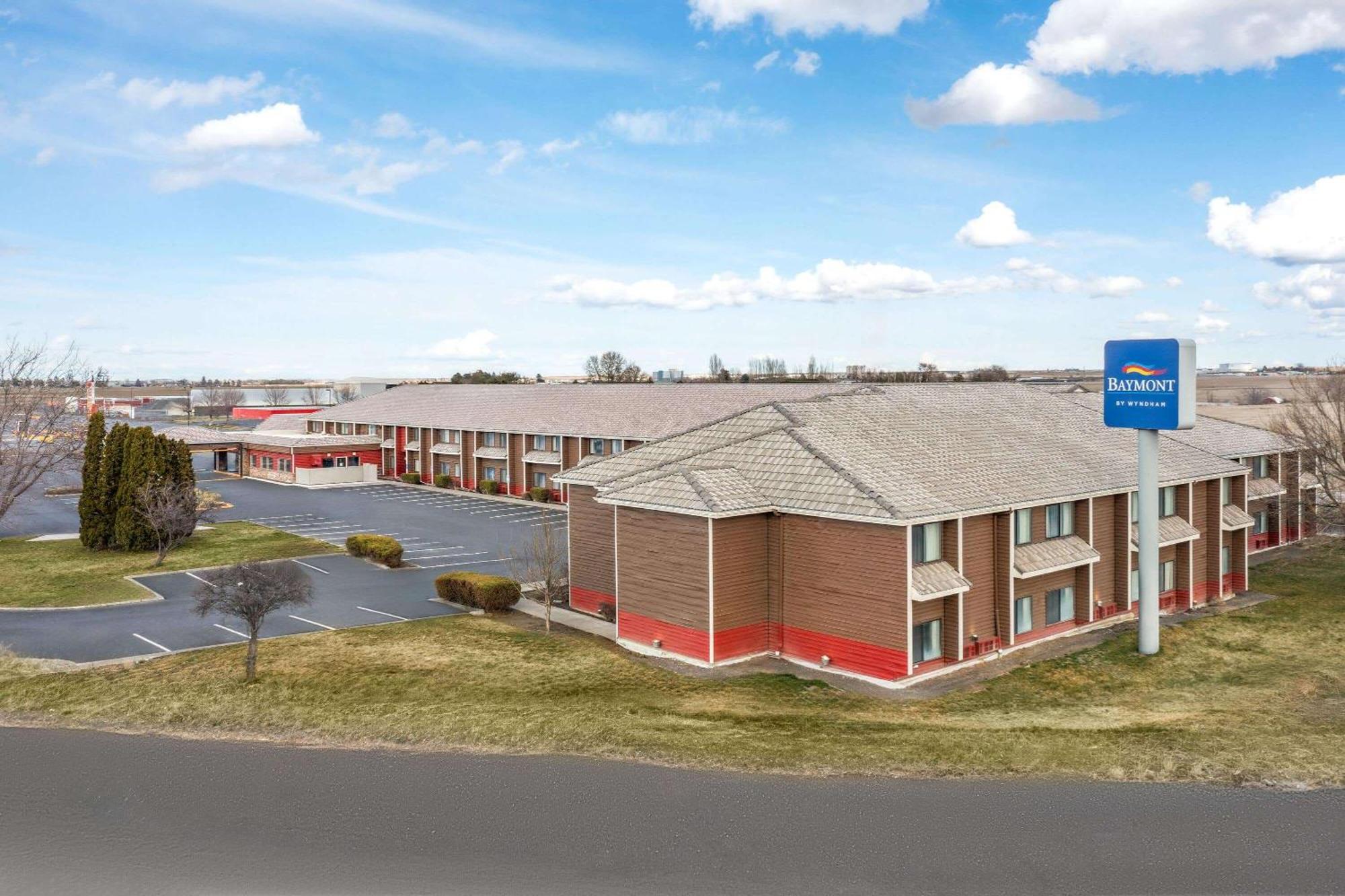 Baymont By Wyndham Moses Lake Bagian luar foto